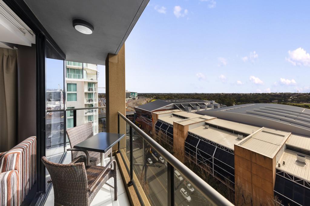 Oaks Adelaide Horizons Suites 外观 照片
